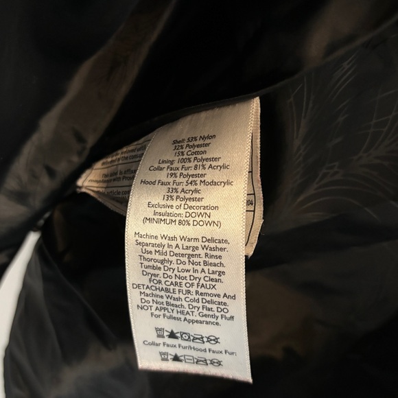 Eddie Bauer Winter Jacket with detachable Hood - Picture 6 of 8